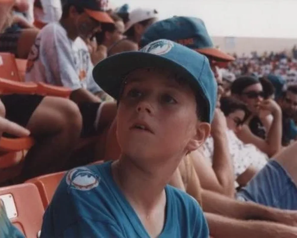 September_3__1995__Jimmy_watching_Dolphin_game_in_103_heat